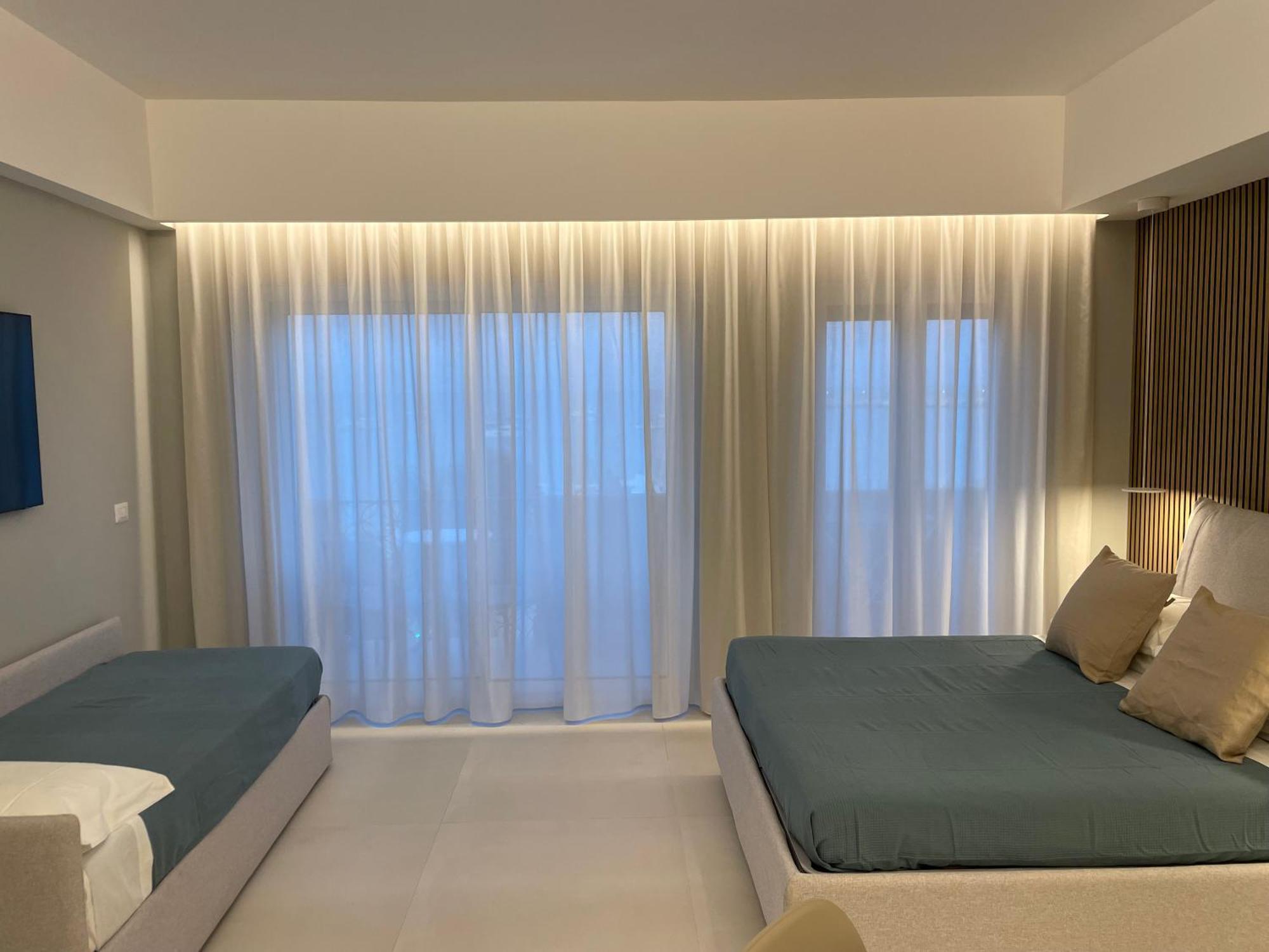La Finestra Sul Mare Modern Apartment Джардини-Наксос Экстерьер фото