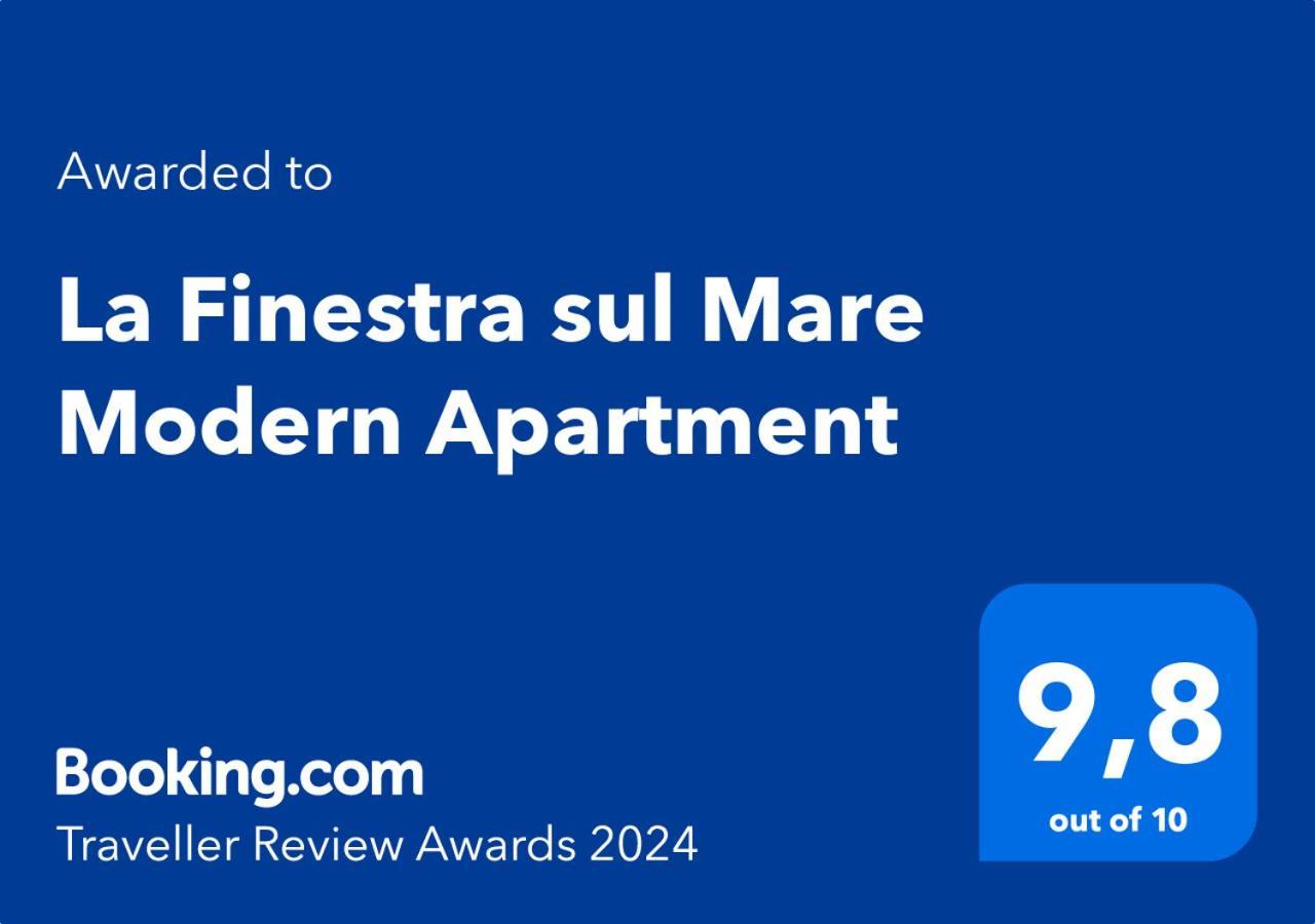 La Finestra Sul Mare Modern Apartment Джардини-Наксос Экстерьер фото
